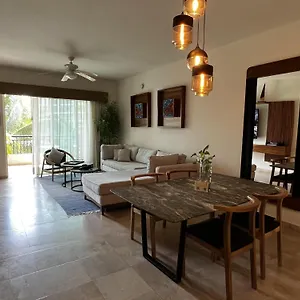 Beachfront 2 Bedroom In Playa Royale Resort, Nuevo Vallarta